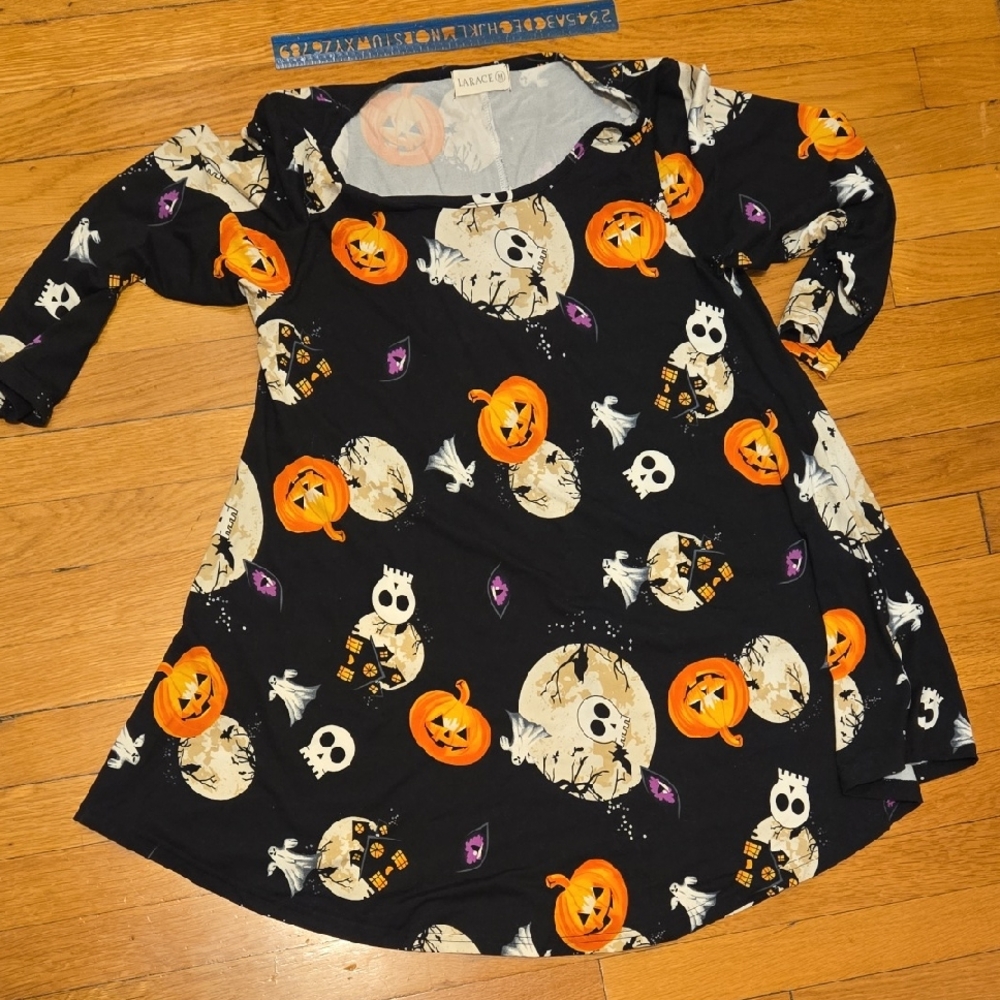 Larace Black Dress-up Halloween Shirt with Orange Pumpkins, Ghosts White Skulls